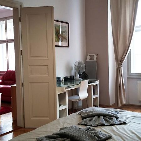 Apartment Balbinova Prag Zimmer foto