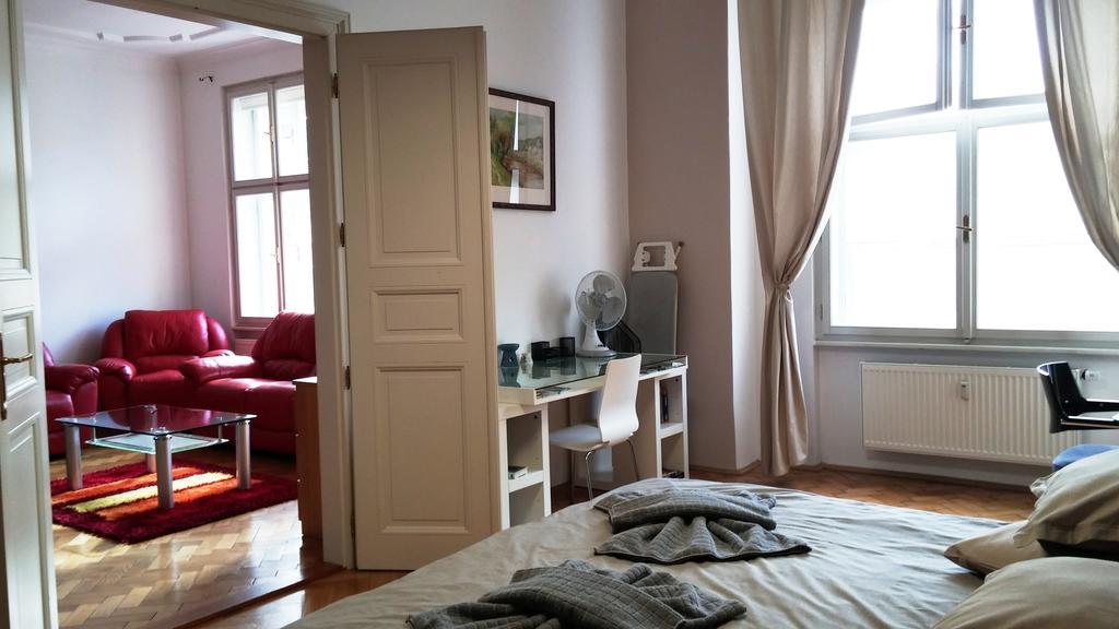 Apartment Balbinova Prag Zimmer foto